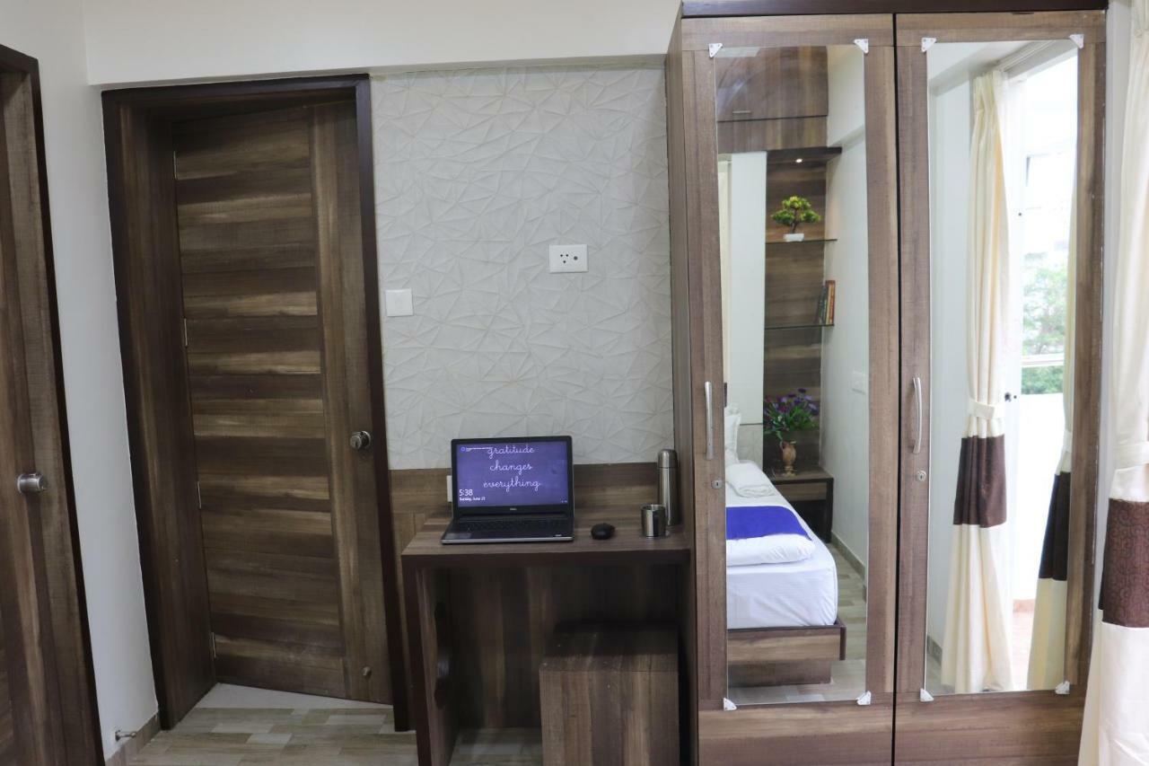 Emerald Vista Luxury Suites Pune Exterior photo